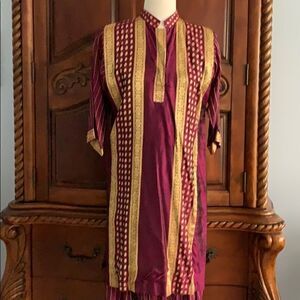 Salwaar Kameez suit- size S